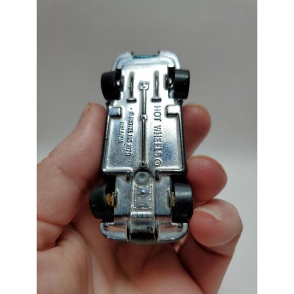 Vintage Hot Wheels Mattel Stingray Corvette Crackle Paint Diecast Toy Car 1979 - Picture 4 of 8